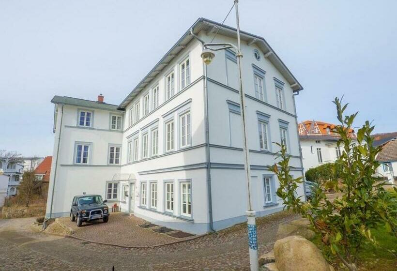 Sassnitz   Seaside Appartements Seaside Appartements   Pink