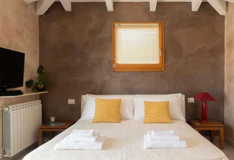 Welcomely   Casa Colo