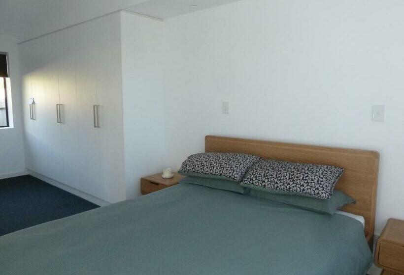 Bellevue On Bentley Unit 1