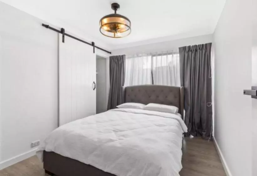 Coastal Cottage   Ettalong Beach