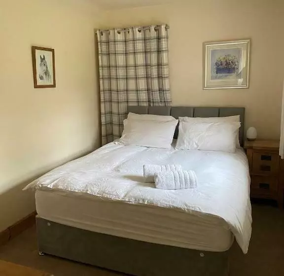 Cosy Cottage In Beautiful Royal Deeside