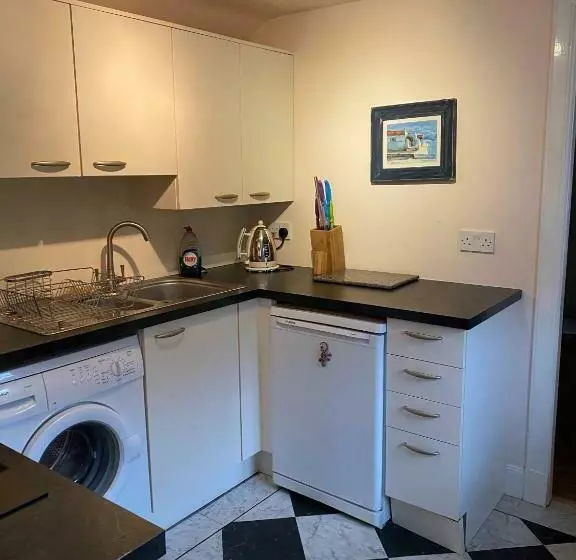 Cosy Cottage In Beautiful Royal Deeside