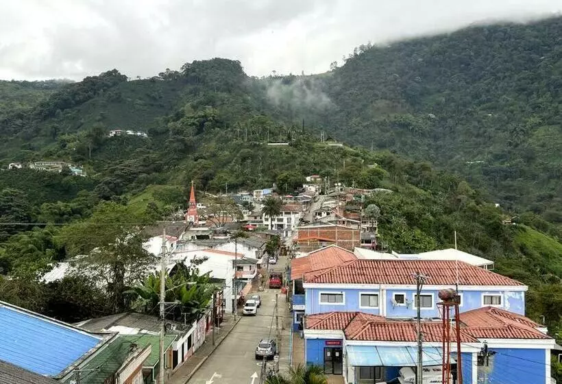 Excelente Terraza Con La Mejor Vista Del Buenavista Y El Quindio!