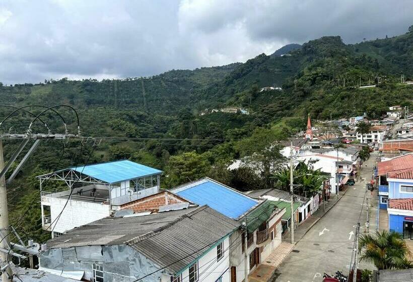 Excelente Terraza Con La Mejor Vista Del Buenavista Y El Quindio!