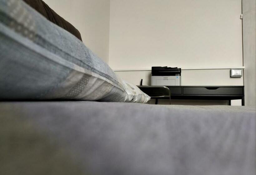 Mo Apartment & Office Corner