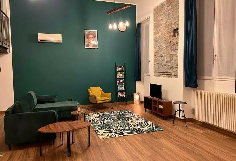 Openspacemonti82 A Pochi Passi Dal Duomo Di Como