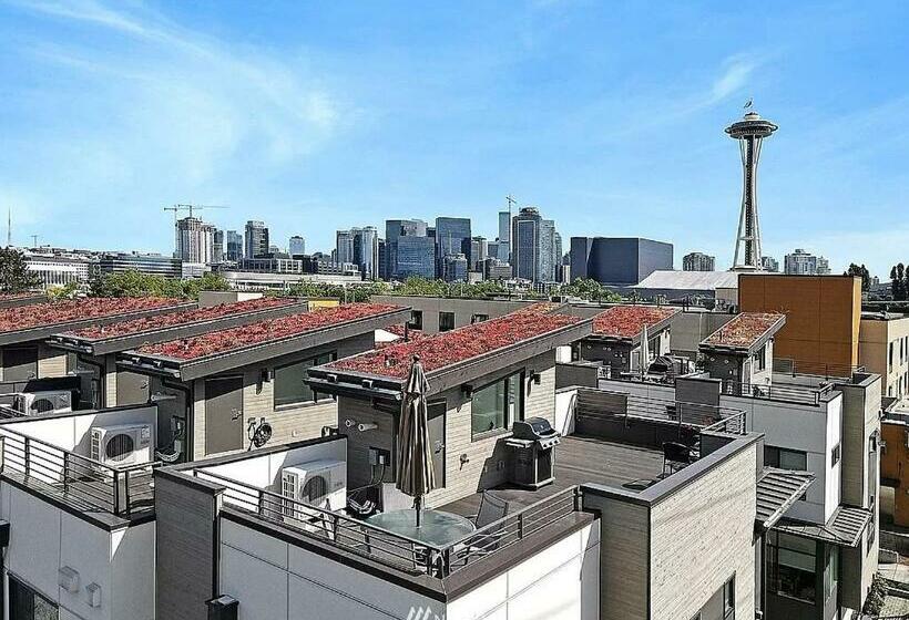 Rooftop Patio With Grill 2br 3ba Central, Walkable Location