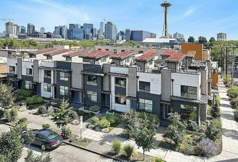 Rooftop Patio With Grill 2br 3ba Central, Walkable Location