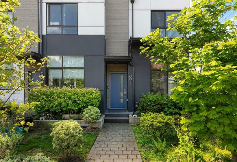 Rooftop Patio With Grill 2br 3ba Central, Walkable Location