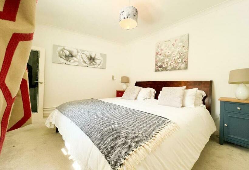 Suitely   Bloomsbury House