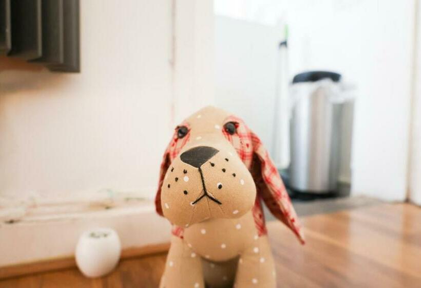 Suitely   Bloomsbury House