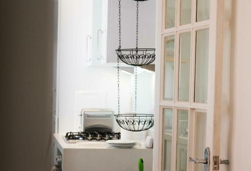 Suitely   Bloomsbury House