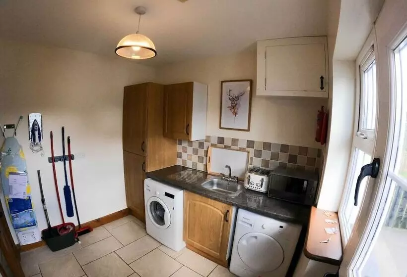 The Heights & Hollows Farmhouse, Saul, Downpatrick, Sleeps 14