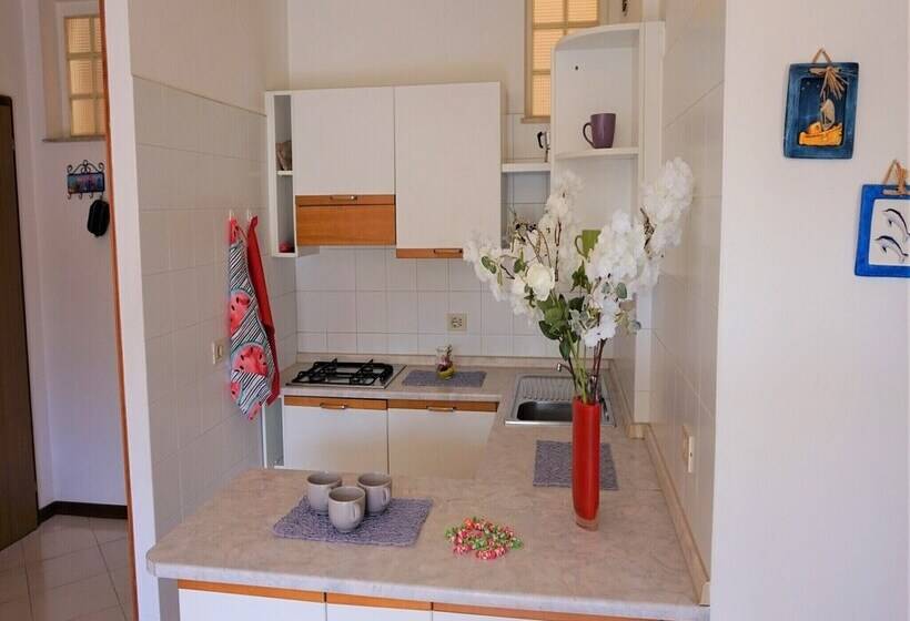 Three Room Apartment In Residence With Sea View By Beahost Rentals