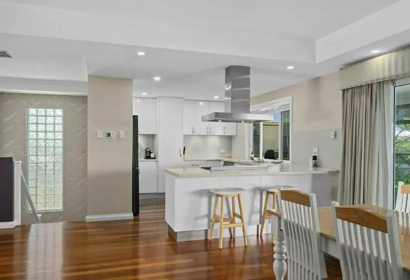 Wauwa Ana   Moana   C21 Southcoast Holidays