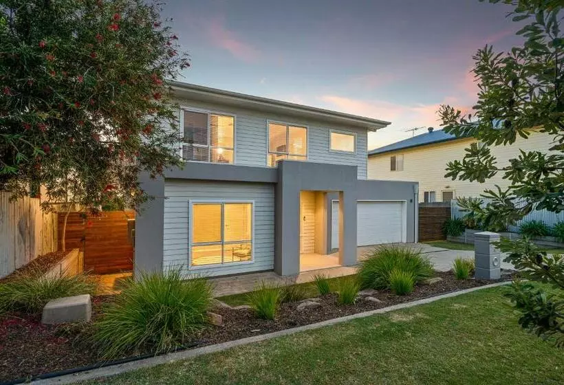 Wauwa Ana   Moana   C21 Southcoast Holidays