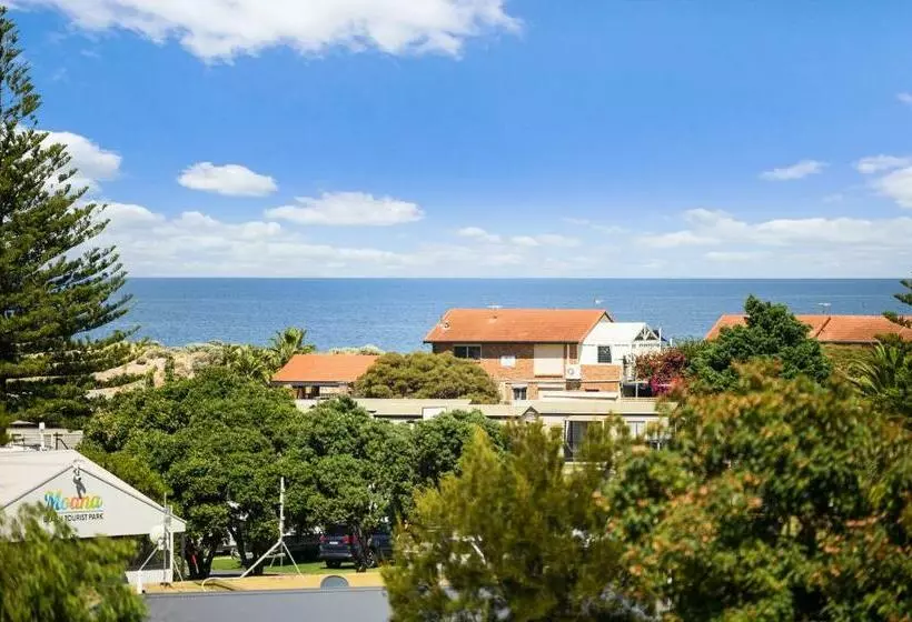 Wauwa Ana   Moana   C21 Southcoast Holidays