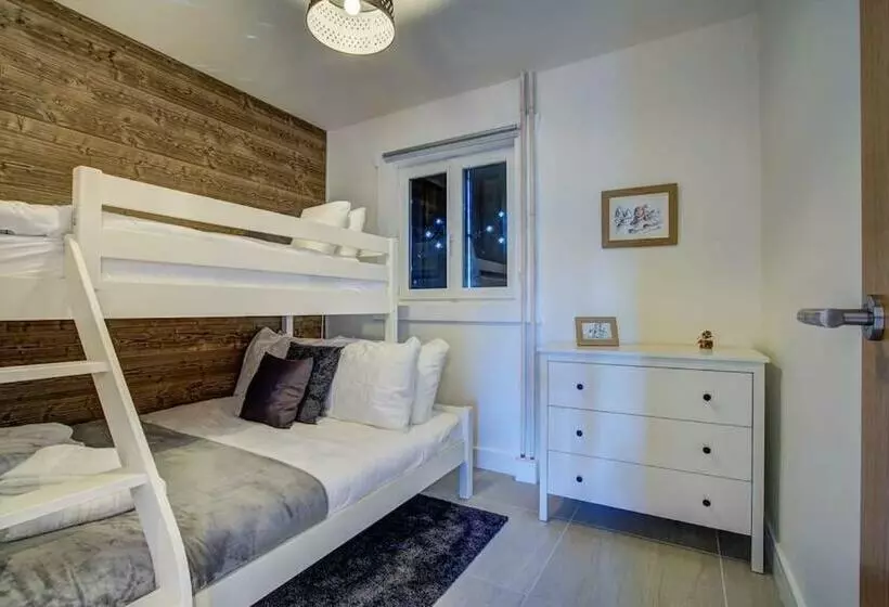 Apt. Marmottes  Fabulous 3 Bed, 2 Bath, Sleeps 6