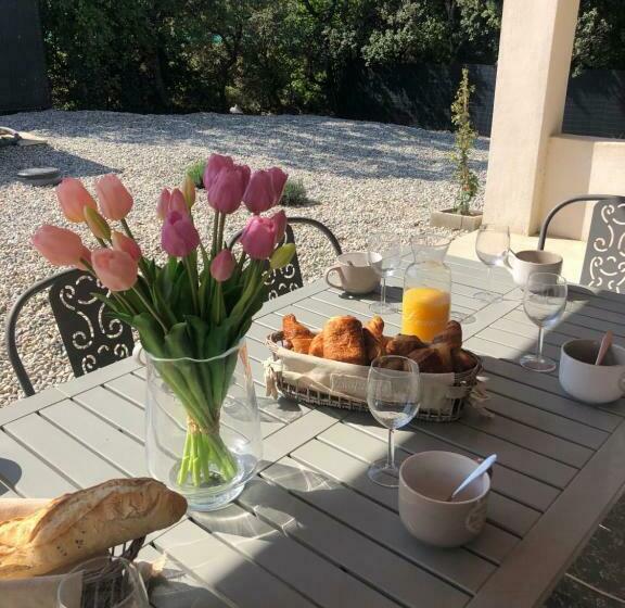 Echappee En Provence