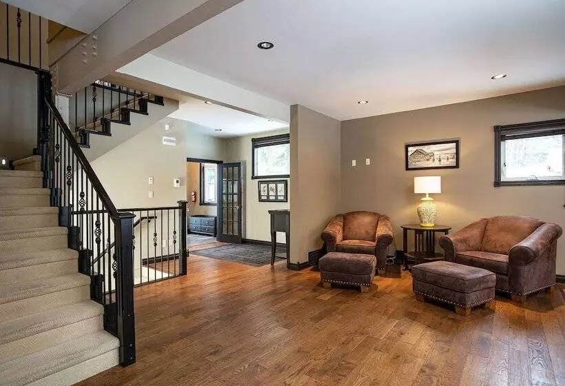 Mountain Gateway By Revelstoke Vacations