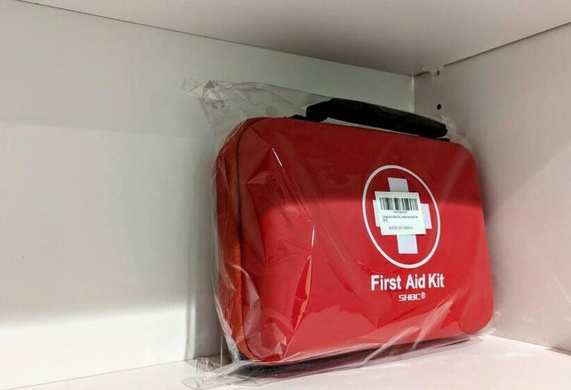 Air & Road Travelers  Perfect Spot! +kitchen