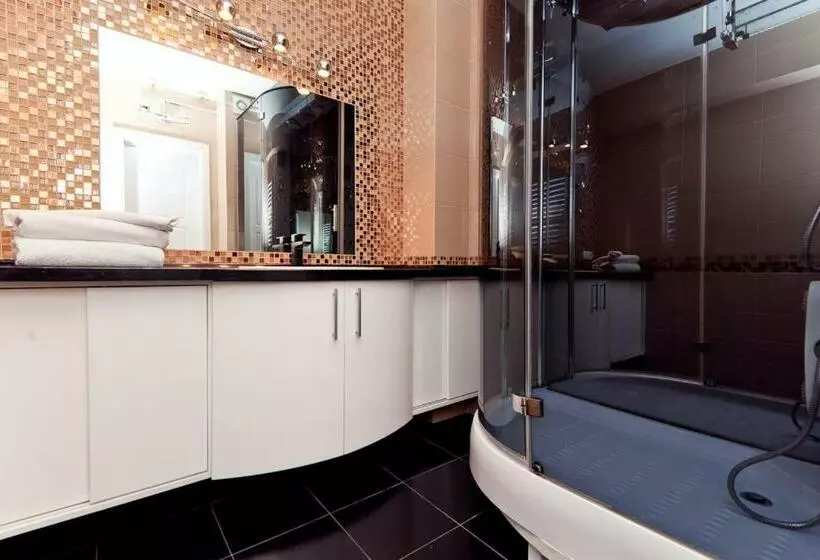 Flowers Apartments   Large And Spacious