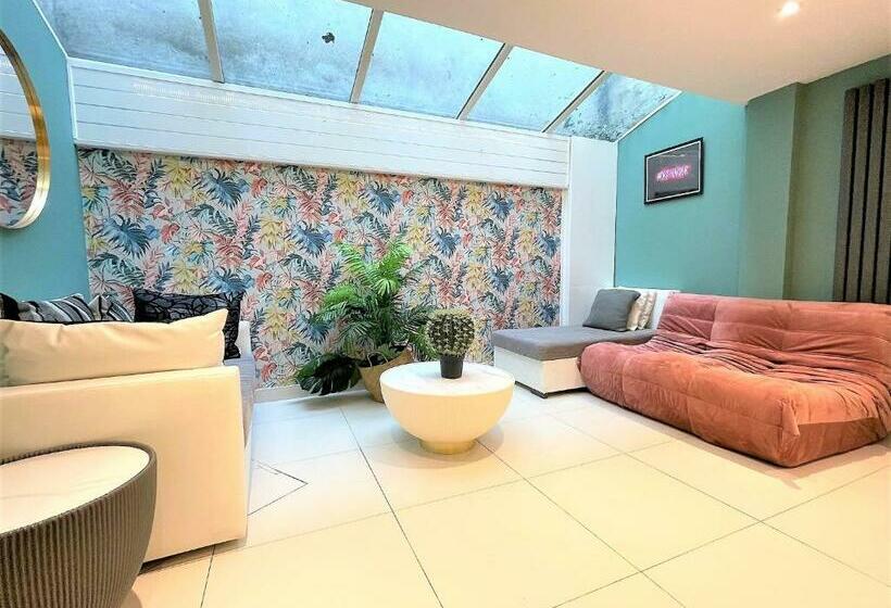 Montpelier House I Sleep 6 16 I Mins Away From Brighton Beach I 6 Bedrooms