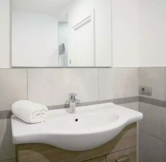 Ristoro 5   Splendido 100 Mq, Nuovo E Luminoso