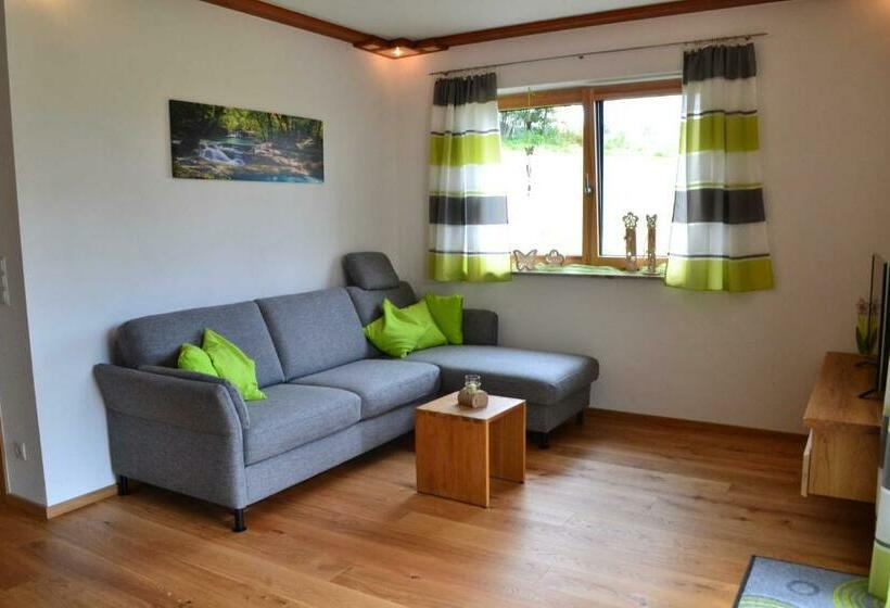 Zirbenholzwohnung Lochau