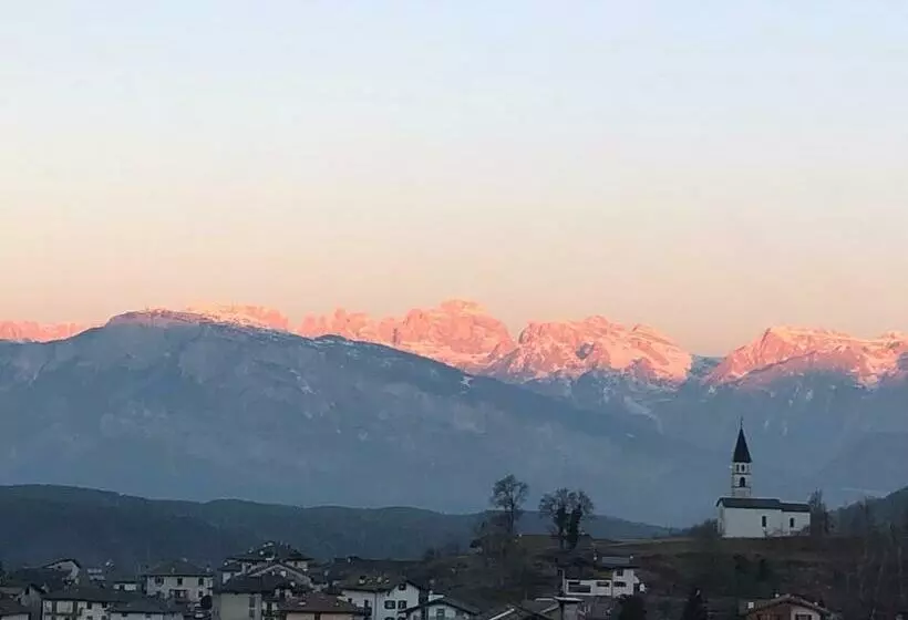 Appartamento Luminoso, Giardino, Vista Dolomiti