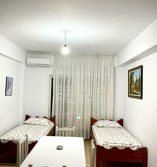 Honey Apartment Near Port Of Saranda