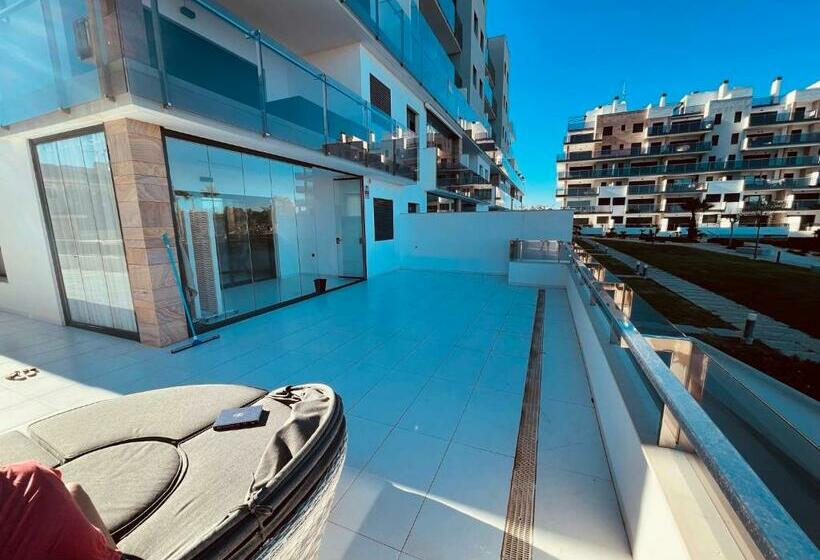 Mil Palmeras Bioko 208 Apartment For 6