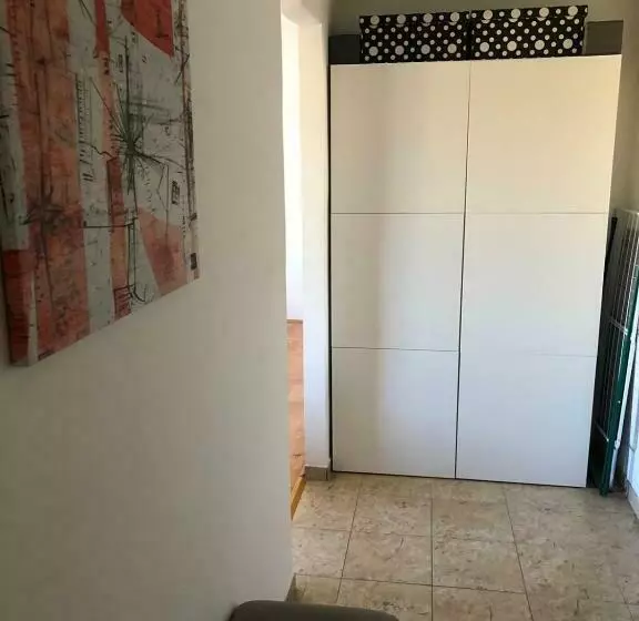 S Lux Apartman