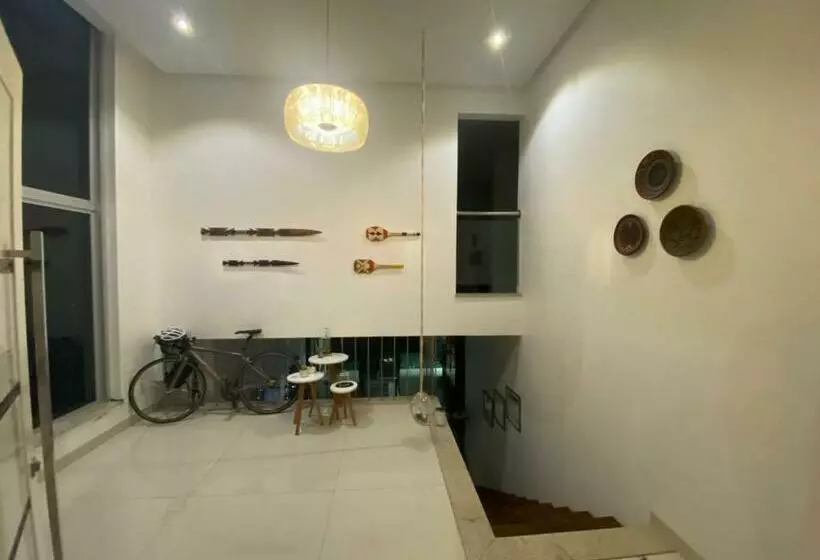 Sobrado Piscina Bem Localizado 5 Min Do Flamboyant