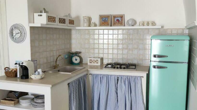 ..su Porta San Demetrio