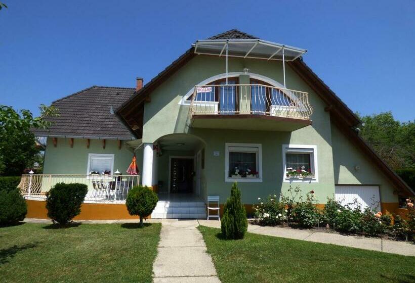 Kovács Home