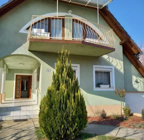 Kovács Home
