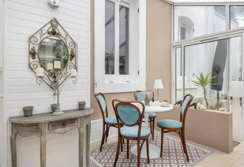Appartement Avec Terrasse   Près De L Erdre & Centre