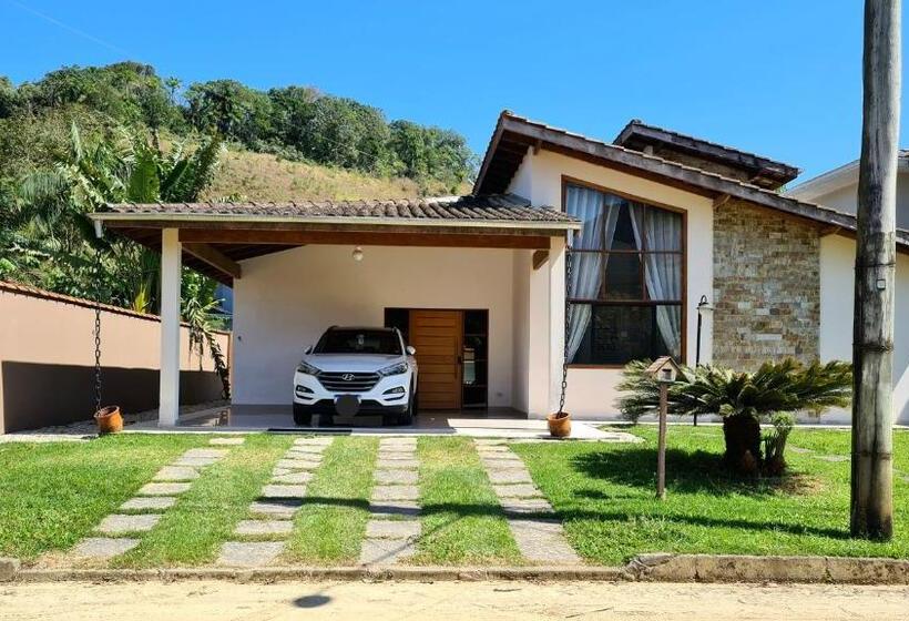 Linda Casa Em Ubatuba Condomínio Fechado
