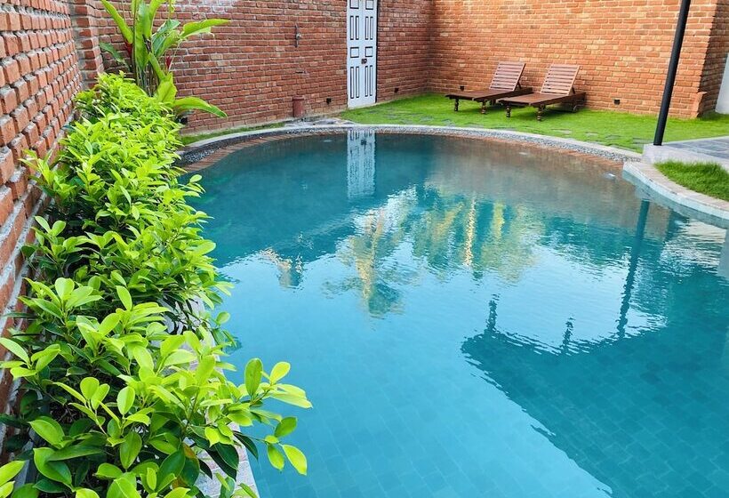 Thaprobana Villa Tangalle   Private Villa