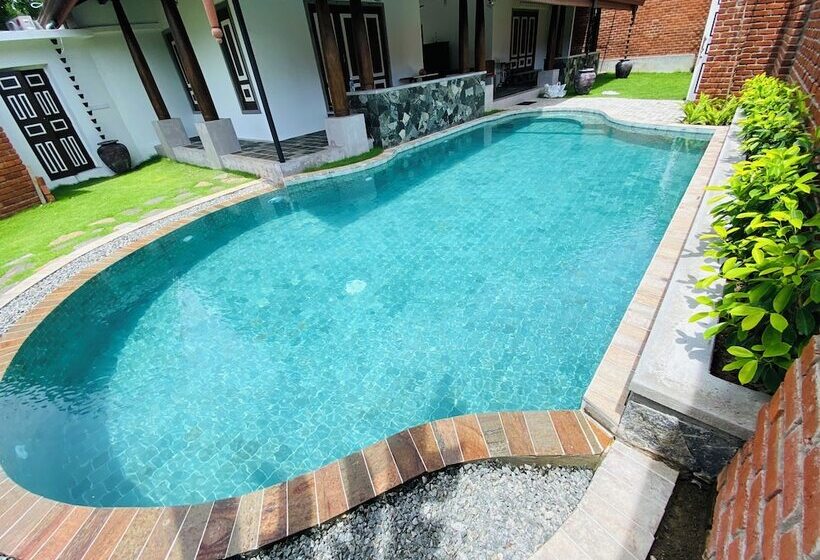 Thaprobana Villa Tangalle   Private Villa