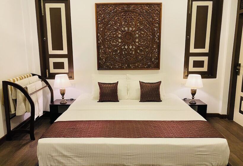 Thaprobana Villa Tangalle   Private Villa