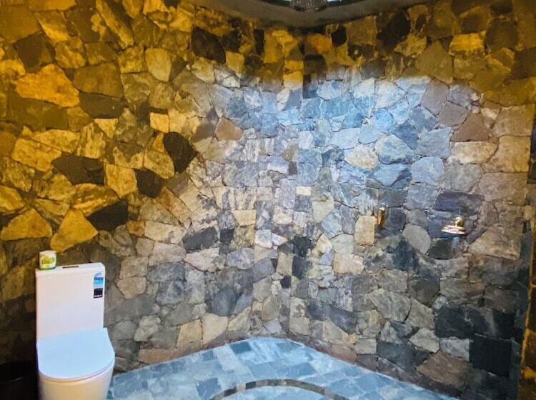 Thaprobana Villa Tangalle   Private Villa