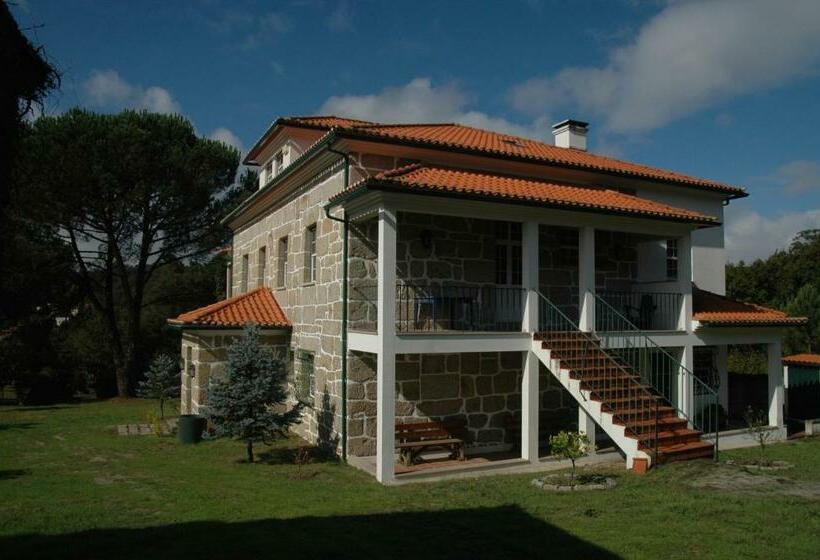 Casa Das Eiras