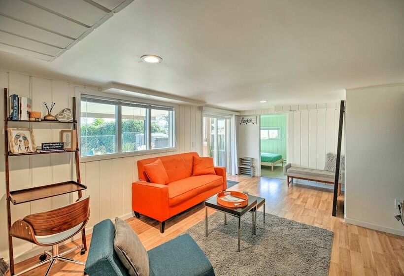 Cozy Seattle Apt W/ Patio: Walk To Lake Washington