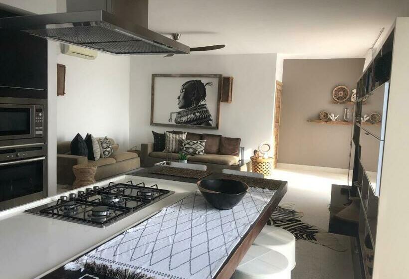 Self Catering Penthouse With Breathtaking Ocean Views   Imani Penthouse