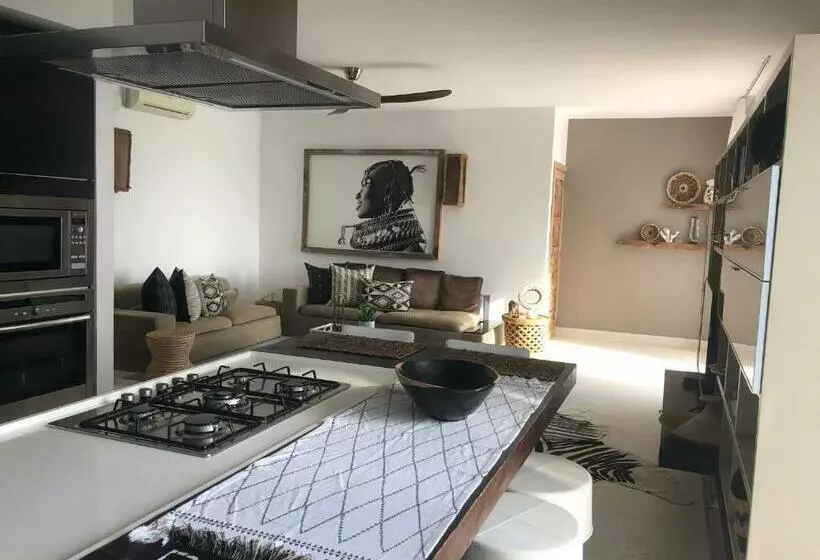 Self Catering Penthouse With Breathtaking Ocean Views   Imani Penthouse