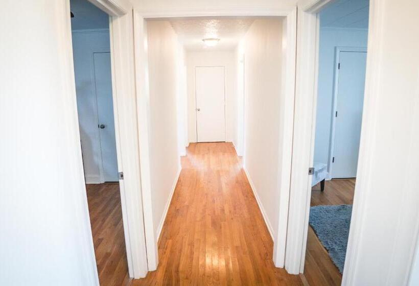 Modern Cottage Near Hospitals And Brewery!