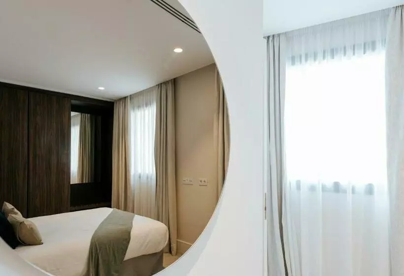 Dock 1 Suites