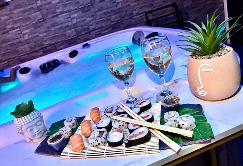 Galaxy Spa   Suite Mercure Jacuzzi Privatif